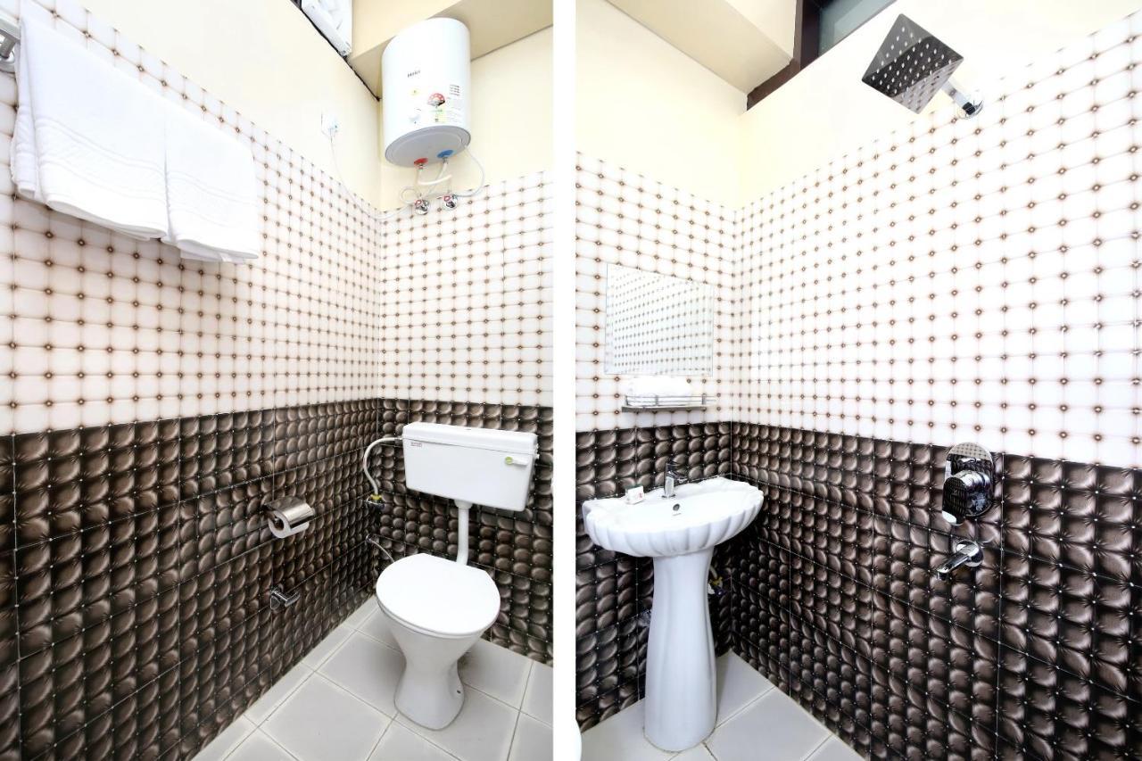 Oyo 16126 Aanantham Hotel Ludhijána Kültér fotó