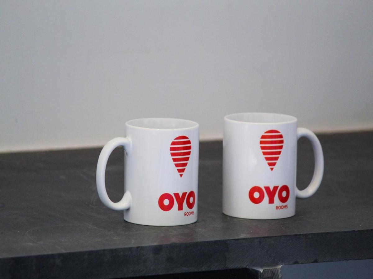 Oyo 16126 Aanantham Hotel Ludhijána Kültér fotó